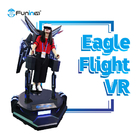 Simulador que salta en caída libre interior del simulador de los juegos 9D VR del parque de atracciones
