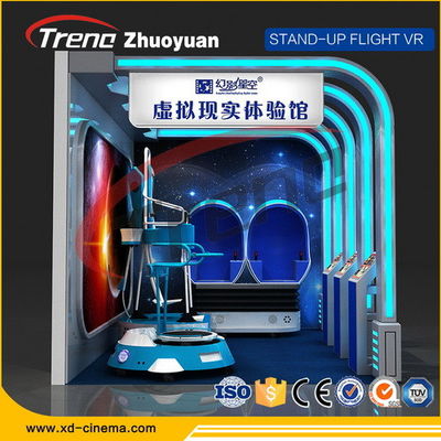 Dispositivos del juego de la realidad virtual del videojuego del parque de atracciones con la plataforma giratoria de 360 °