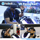 Simulador del movimiento de la motocicleta de VR con la motocicleta de la realidad virtual que compite con juegos